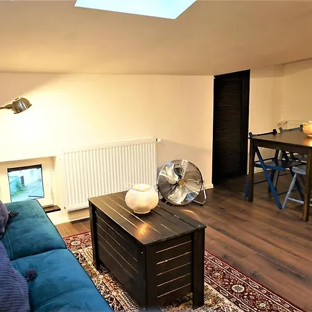 Wonderful Spacious City Centre Apartment Daire